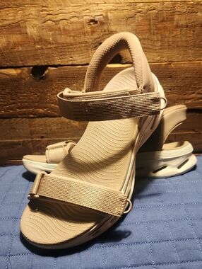 Skechers Slip-ins: GO WALK Glide-Step 2.0 Sandal - Charlie